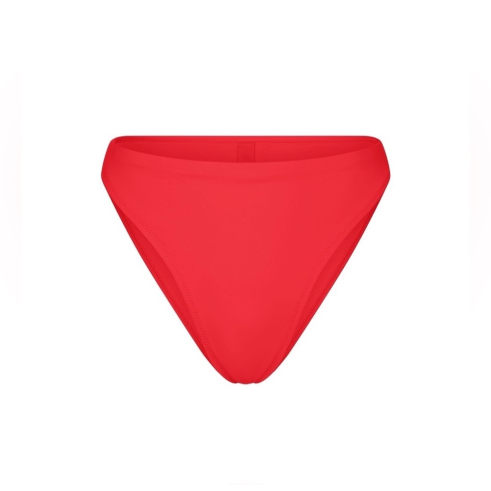 SKIMS MID WAIST BOTTOM Size S (color Ruby)